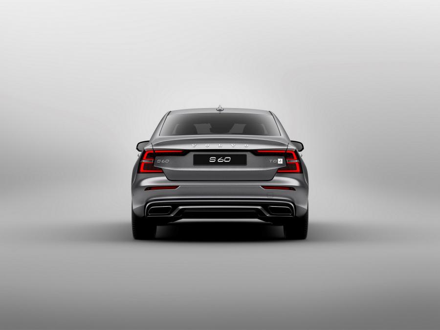  Volvo S60 T8 Polestar Engineered 2018 года  (WW) (фото 7 из 51)